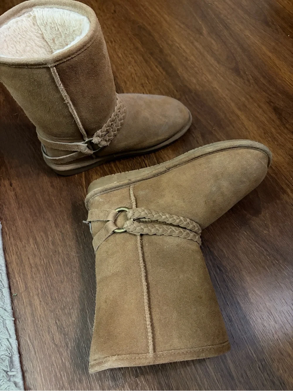 BearPaw Women's Chestnut Suede Shearling-Lined Short Boot